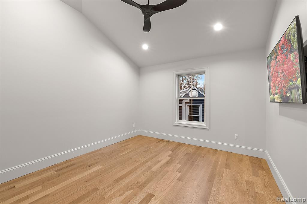 725 Arthur St, Plymouth, MI 48170 — Photo 25