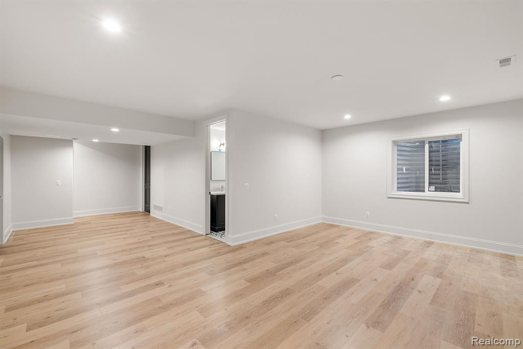 725 Arthur St, Plymouth, MI 48170 — Photo 38