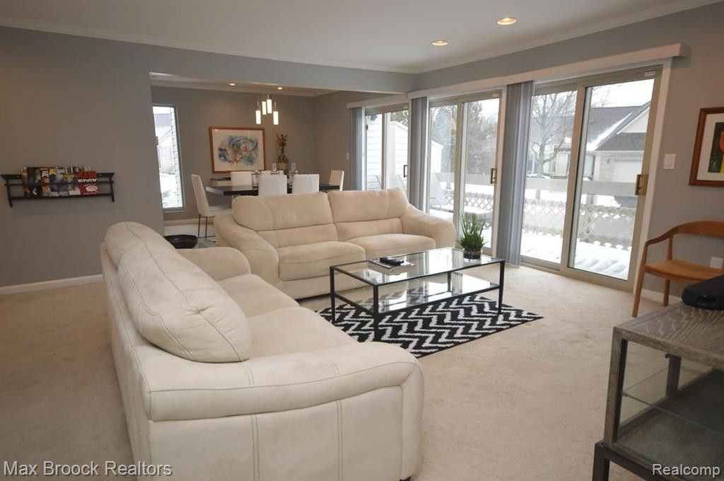 5305 FAIRWAY LN, West Bloomfield, MI 48323 — Photo 7