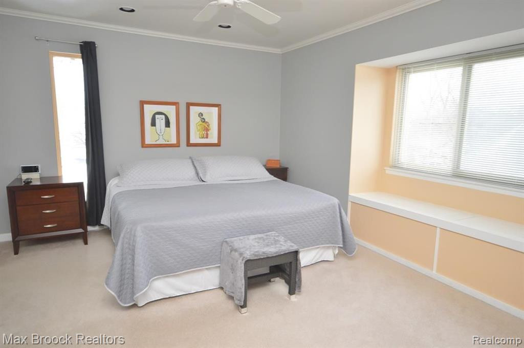 5305 FAIRWAY LN, West Bloomfield, MI 48323 — Photo 19
