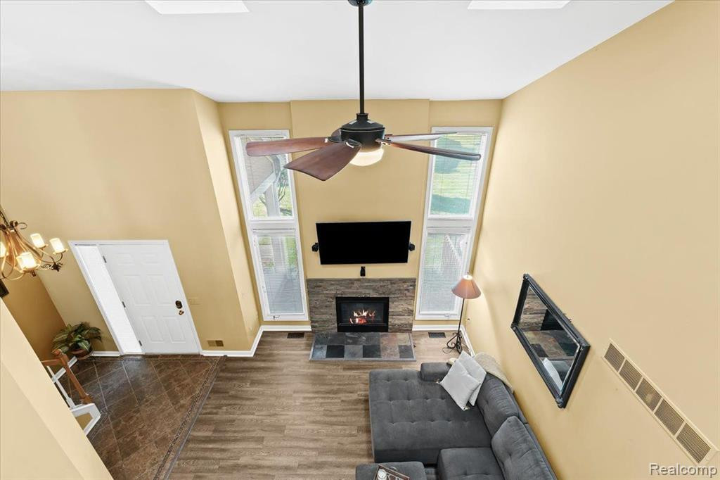 9363 EASTWIND Drive, Livonia, MI 48150 — Photo 16