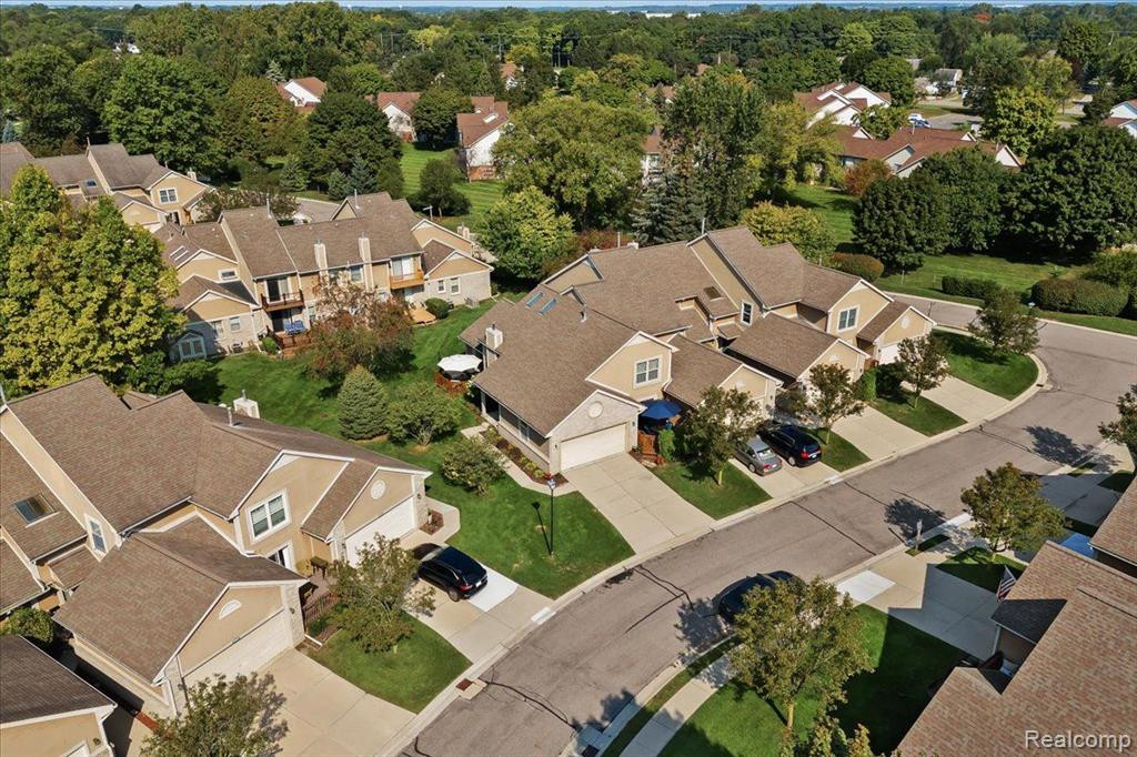 9363 EASTWIND Drive, Livonia, MI 48150 — Photo 25