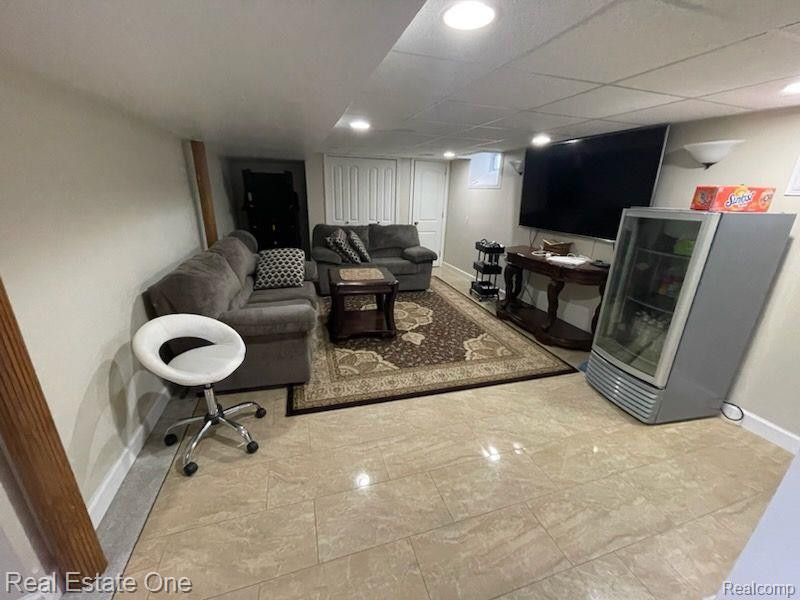 4093 CALHOUN Street, Dearborn, MI 48126 — Photo 15