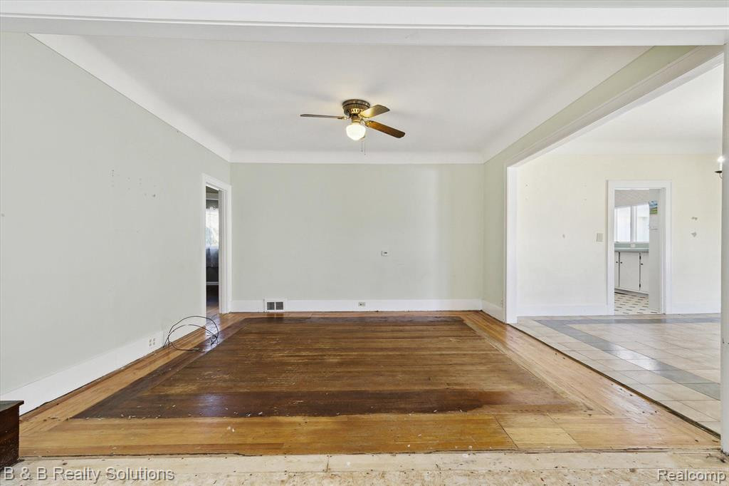 6711 JEFFERSON Road, North Branch, MI 48461 — Photo 6