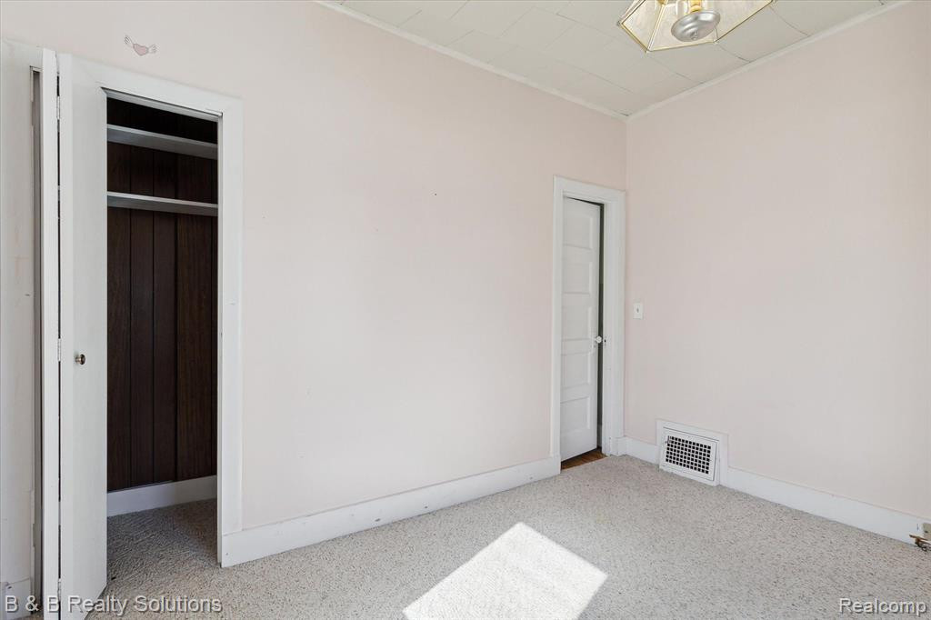 6711 JEFFERSON Road, North Branch, MI 48461 — Photo 21