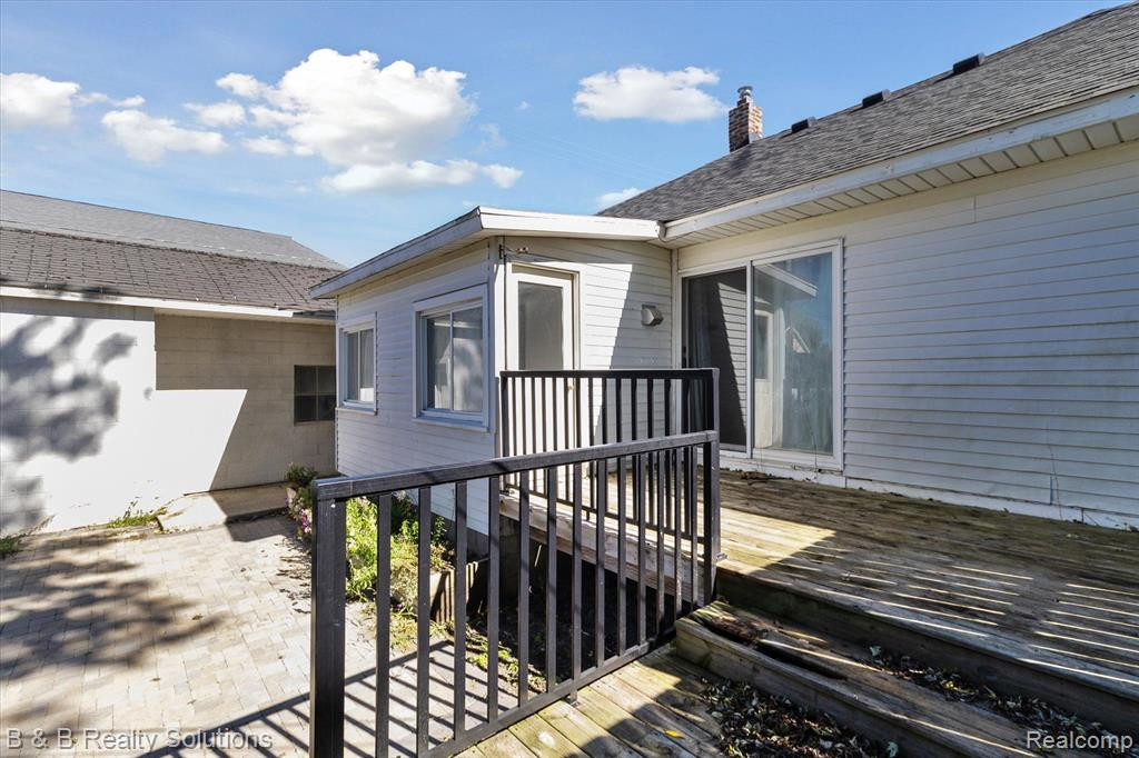 6711 JEFFERSON Road, North Branch, MI 48461 — Photo 32