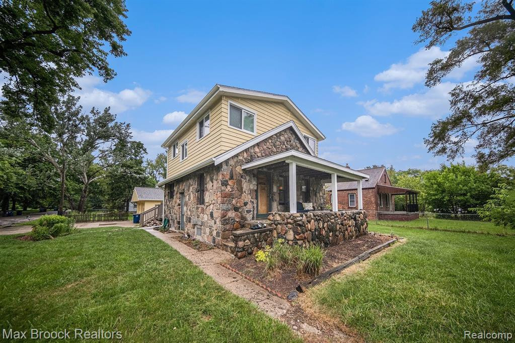 3301 PACKARD Street, Ann Arbor, MI 48108 — Photo 3