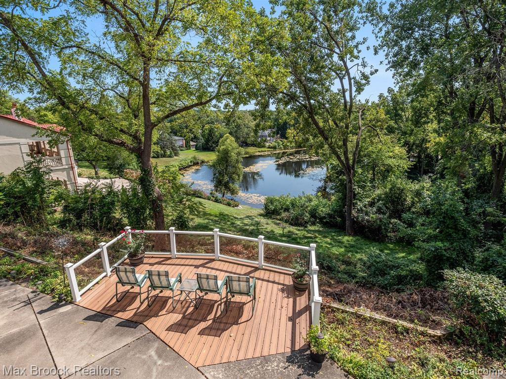 4282 STONELEIGH Road, Bloomfield Hills, MI 48302 — Photo 29