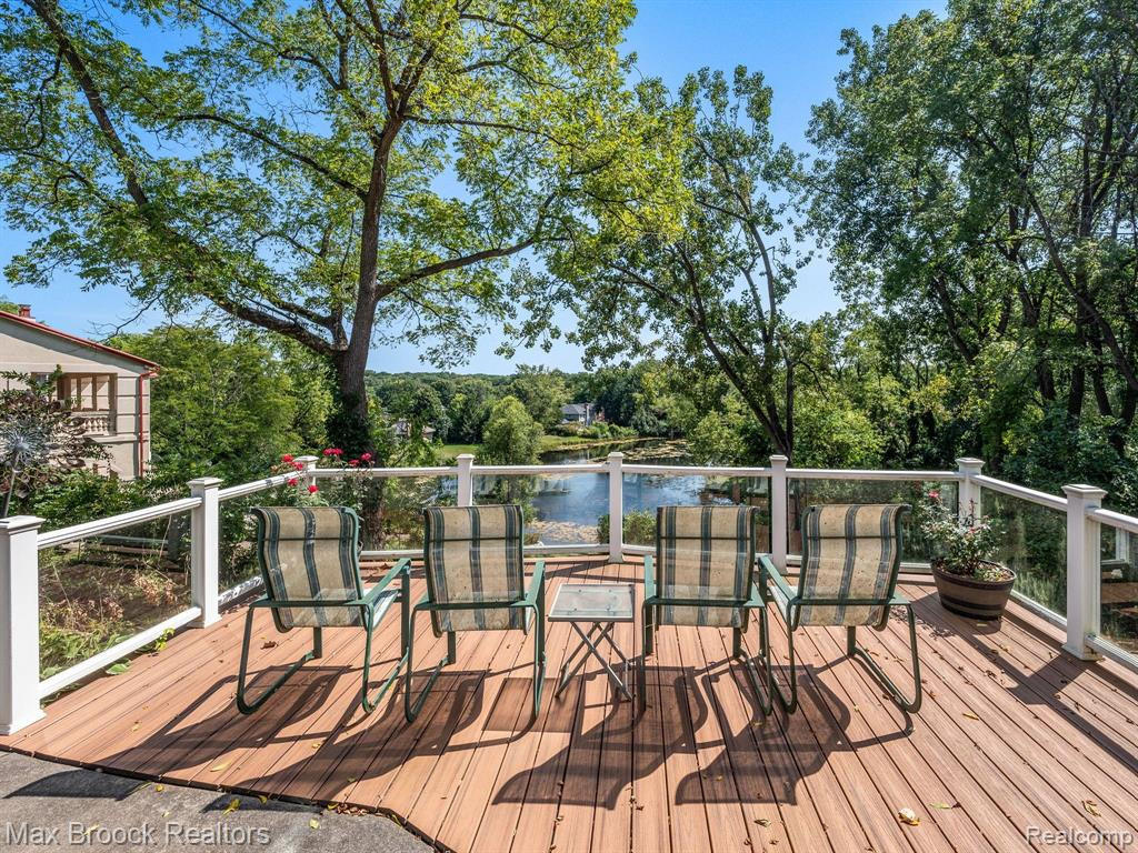 4282 STONELEIGH Road, Bloomfield Hills, MI 48302 — Photo 43