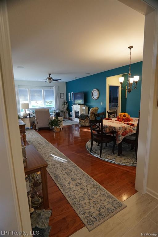 24560 SAND LAKE Lane, Flat Rock, MI 48134 — Photo 6