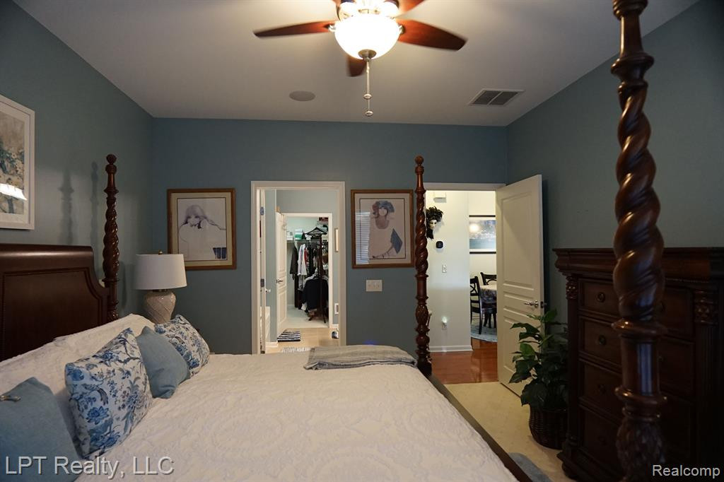 24560 SAND LAKE Lane, Flat Rock, MI 48134 — Photo 15