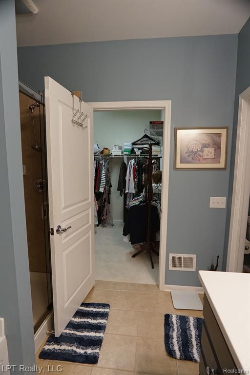 24560 SAND LAKE Lane, Flat Rock, MI 48134 — Photo 20