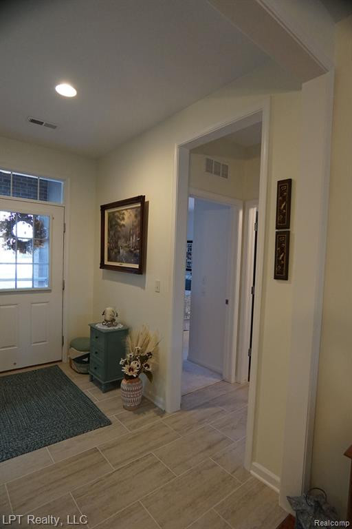 24560 SAND LAKE Lane, Flat Rock, MI 48134 — Photo 25