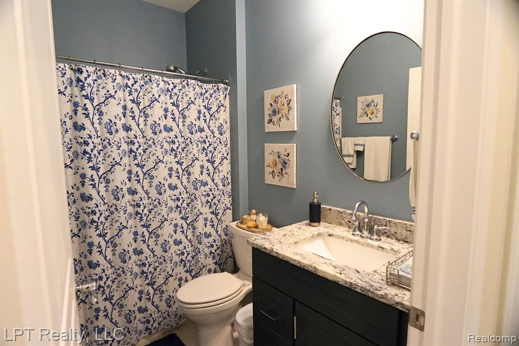24560 SAND LAKE Lane, Flat Rock, MI 48134 — Photo 27