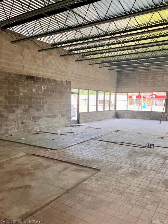 4024 E 9 MILE Road, Warren, MI 48091 — Photo 3