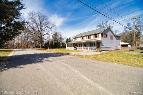 1030 WAKITO Street, Wolverine Lake, MI 48390 — Photo 2