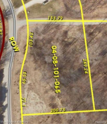 65 PRESERVE Drive, Fenton, MI 48430 — front exterior