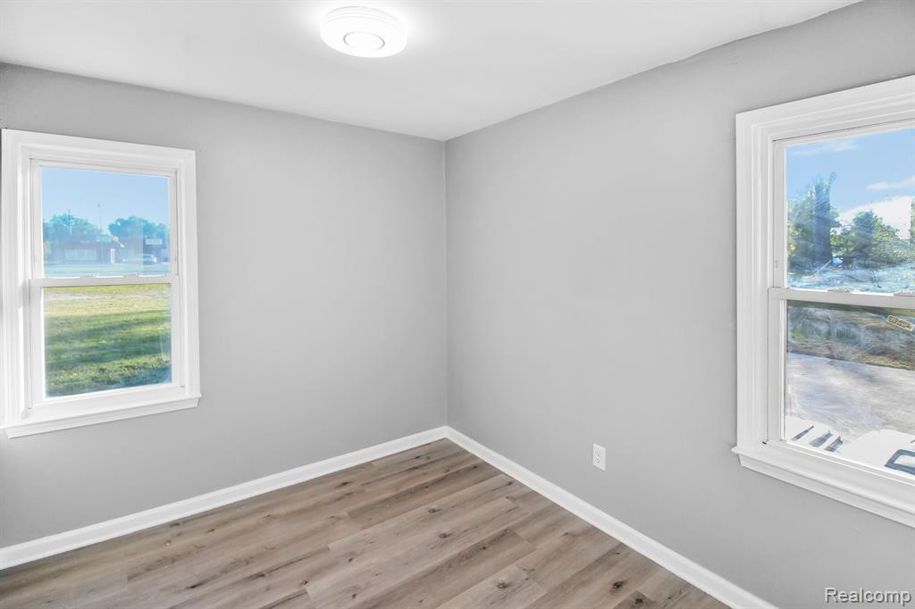 5639 N WALTON Street, Westland, MI — Photo 3