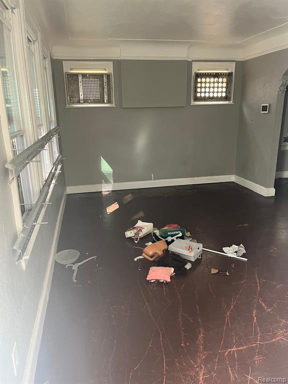 9164 HARVARD Road, Detroit, MI 48224 — Photo 3