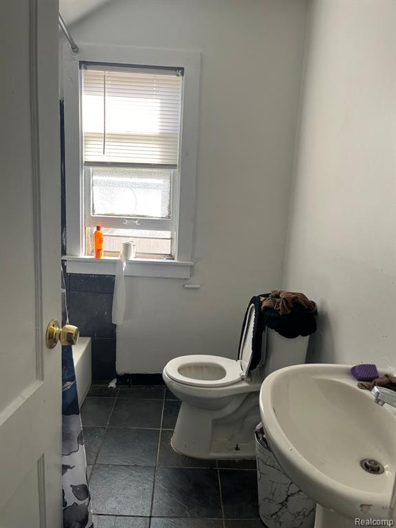 9164 HARVARD Road, Detroit, MI 48224 — Photo 11