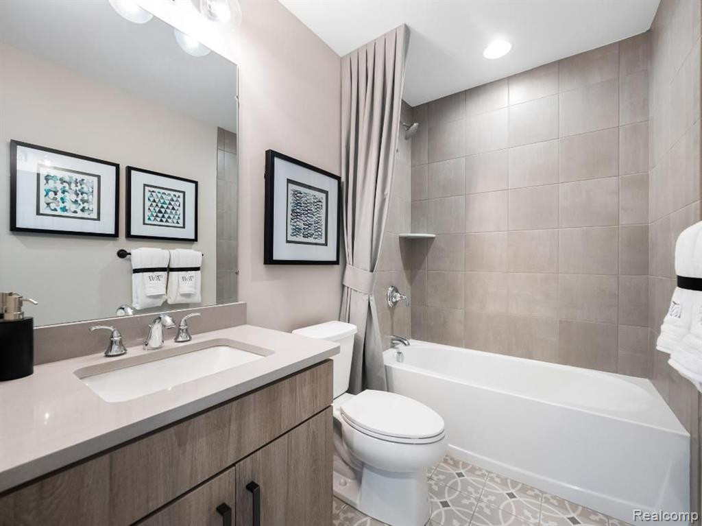 7837 ARIMOORE Drive, West Bloomfield, MI — Photo 13