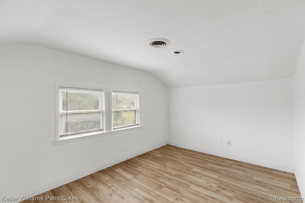 6754 STUDEBAKER Avenue, Warren, MI 48091 — Photo 16