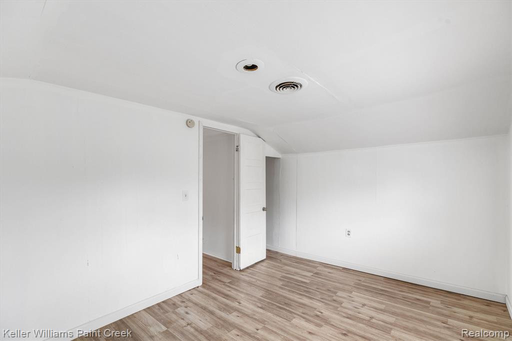 6754 STUDEBAKER Avenue, Warren, MI 48091 — Photo 17