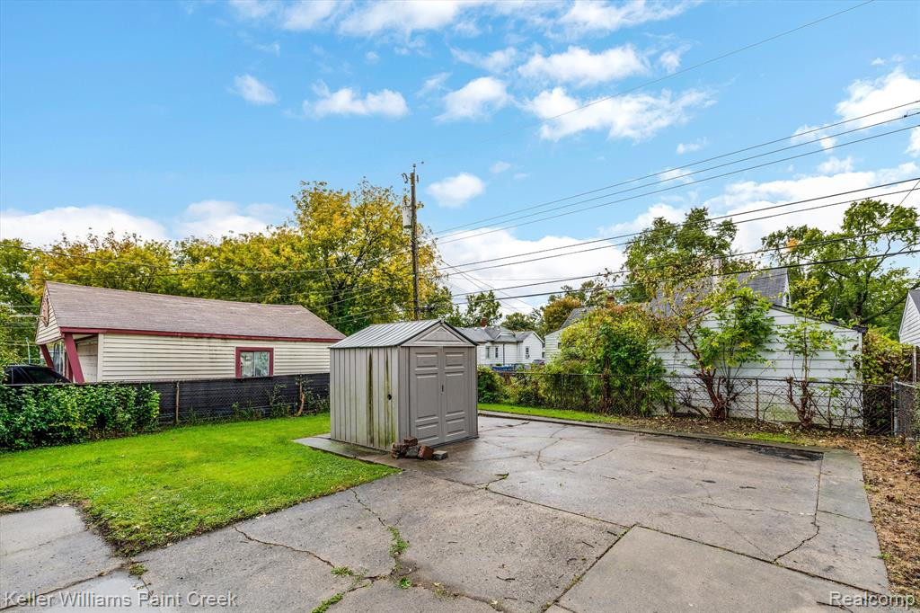 6754 STUDEBAKER Avenue, Warren, MI 48091 — Photo 23