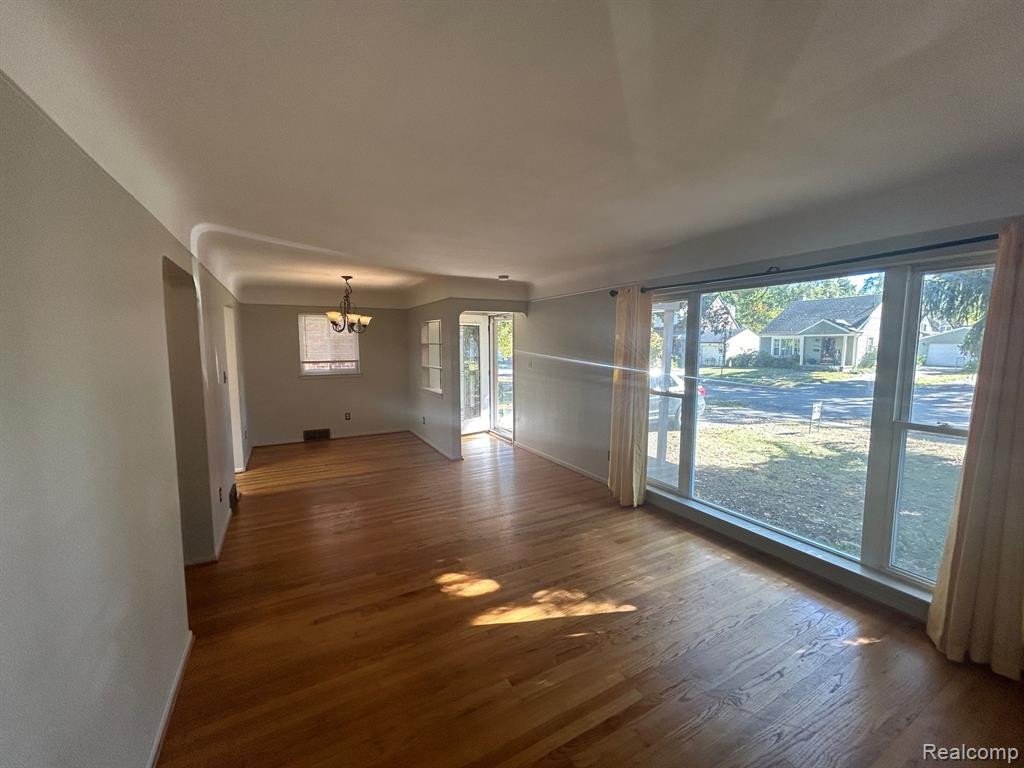 8446 COLGATE Street, Oak Park, MI 48237 — Photo 4