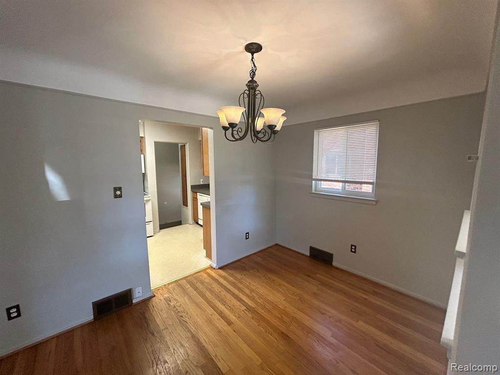 8446 COLGATE Street, Oak Park, MI 48237 — Photo 5