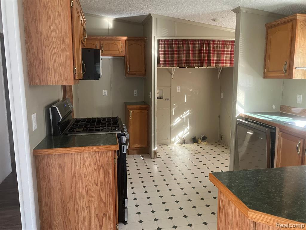 322 Hidden Ridge Road, Morrice, MI 48857 — Photo 4