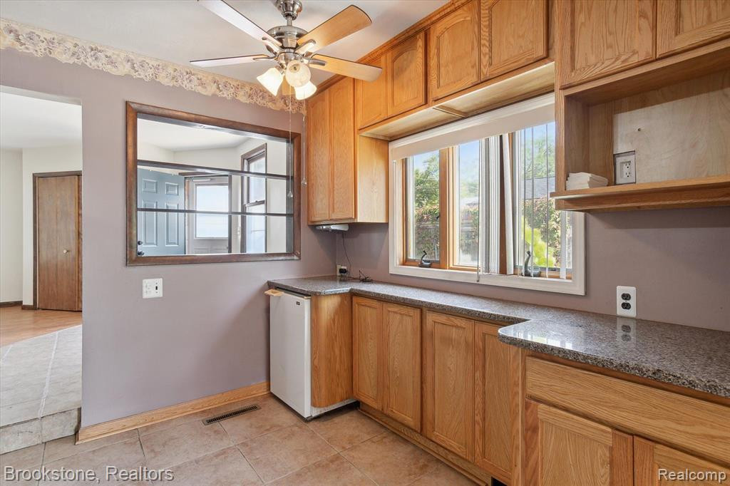 1615 Grove Road, Ypsilanti, MI 48198 — Photo 6