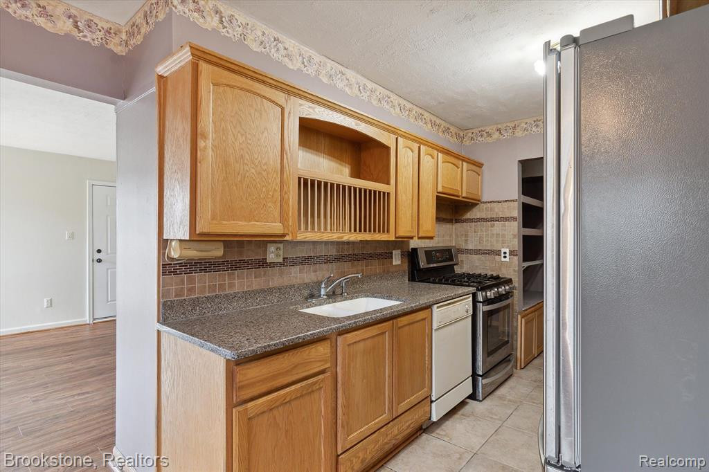 1615 Grove Road, Ypsilanti, MI 48198 — Photo 8
