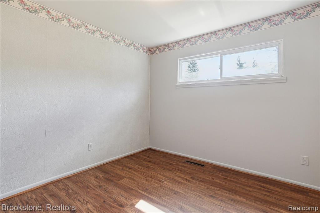 1615 Grove Road, Ypsilanti, MI 48198 — Photo 12