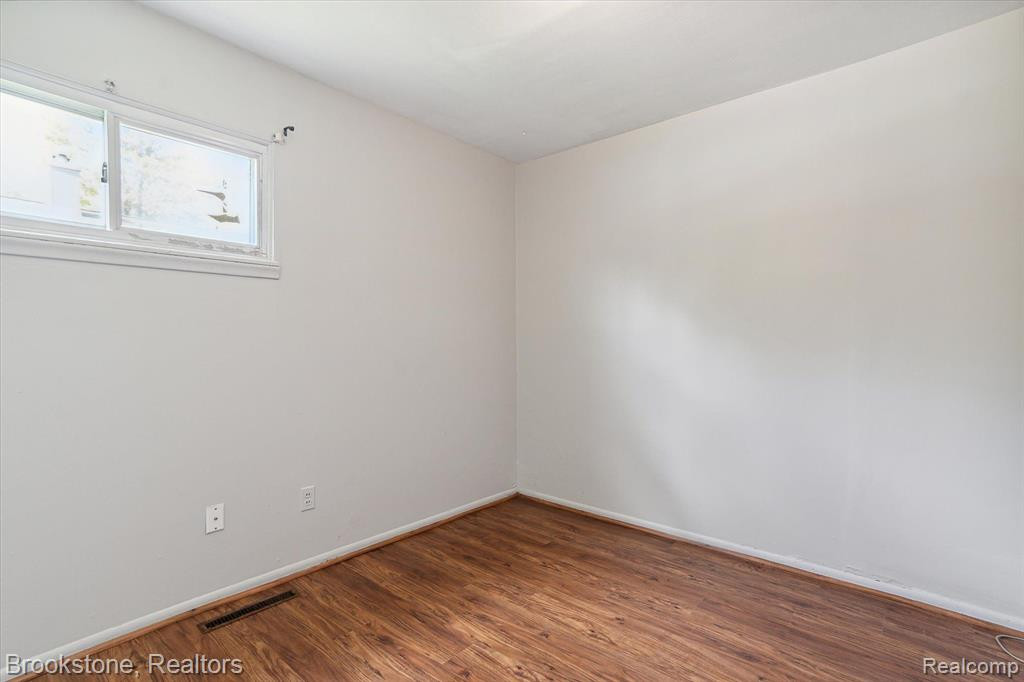 1615 Grove Road, Ypsilanti, MI 48198 — Photo 17