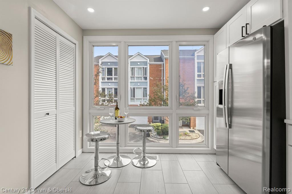 234 MAIN SAIL Court, 31, Detroit, MI 48207 — Photo 16