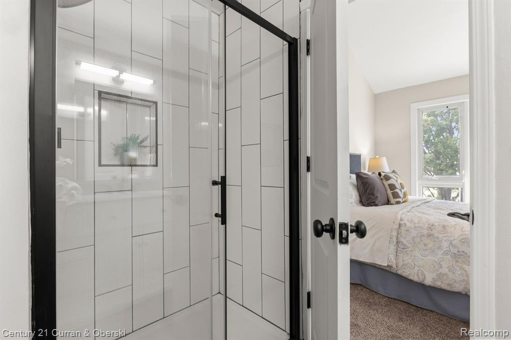 234 MAIN SAIL Court, 31, Detroit, MI 48207 — Photo 25