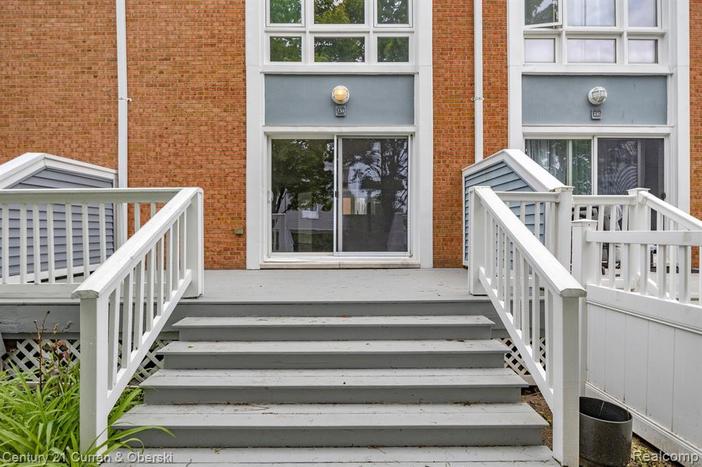 234 MAIN SAIL Court, 31, Detroit, MI 48207 — Photo 38
