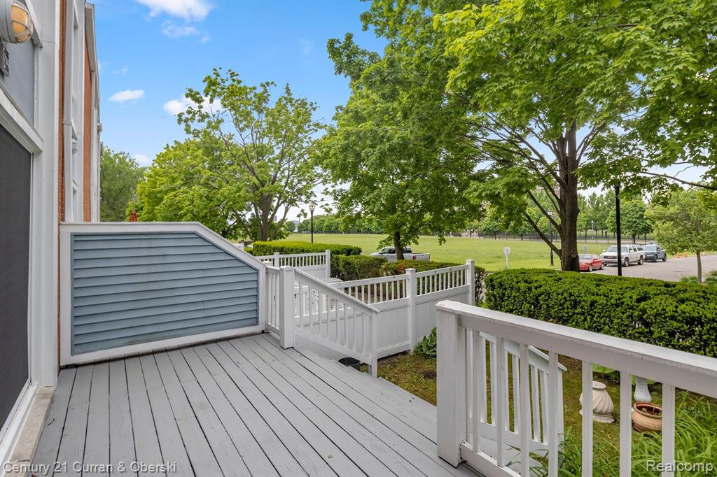 234 MAIN SAIL Court, 31, Detroit, MI 48207 — Photo 39