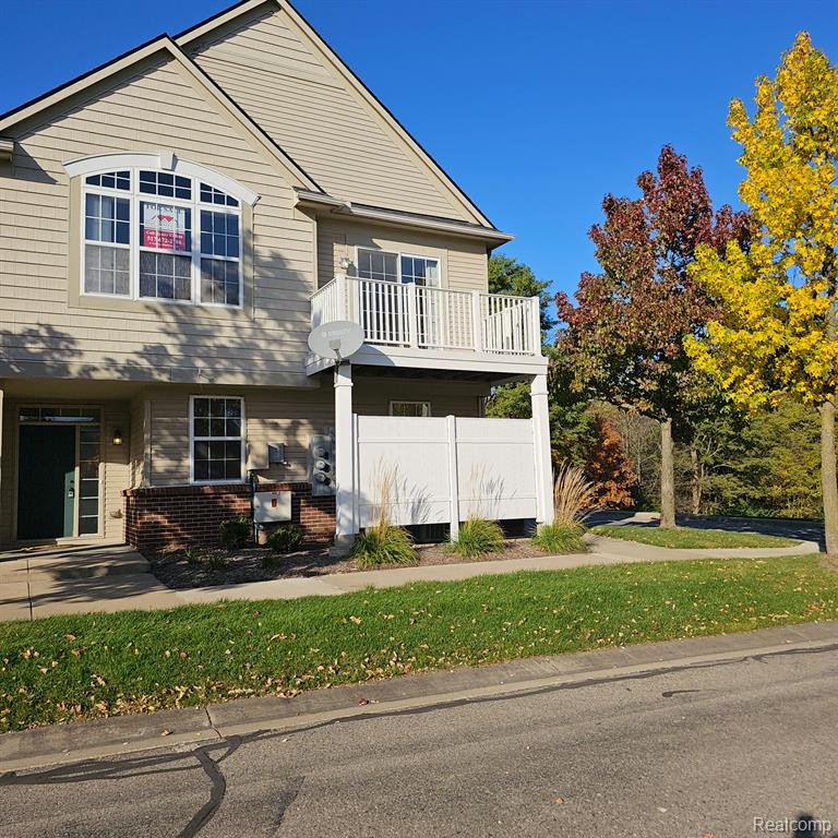 669 ABBINGTON Court, Howell, MI 48843 — front exterior