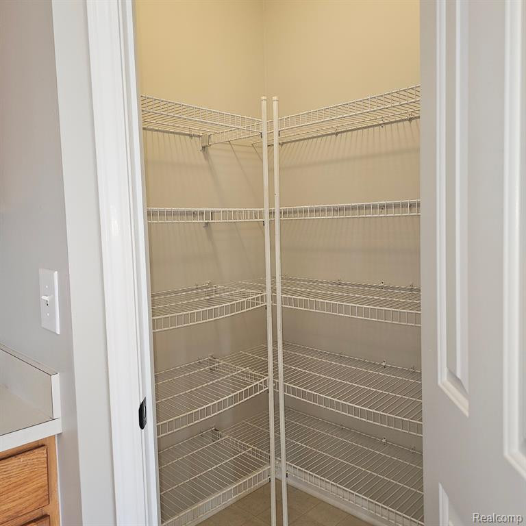 669 ABBINGTON Court, Howell, MI 48843 — Photo 14