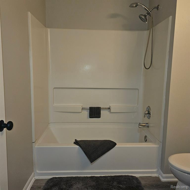 669 ABBINGTON Court, Howell, MI 48843 — Photo 26