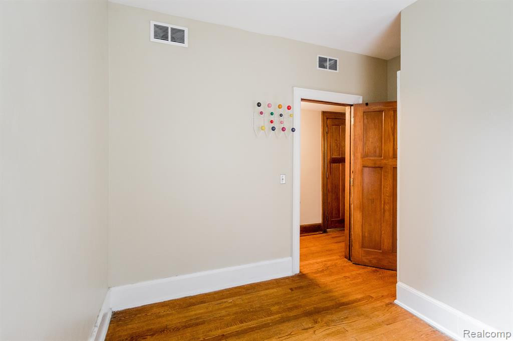 659 W CANFIELD Street, Detroit, MI 48201 — Photo 16