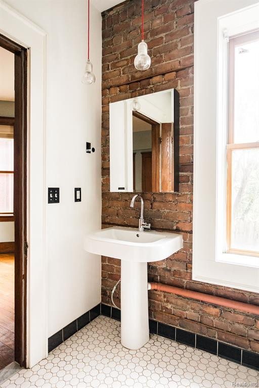 659 W CANFIELD Street, Detroit, MI 48201 — Photo 28
