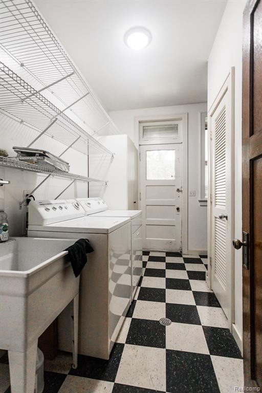 659 W CANFIELD Street, Detroit, MI 48201 — Photo 29