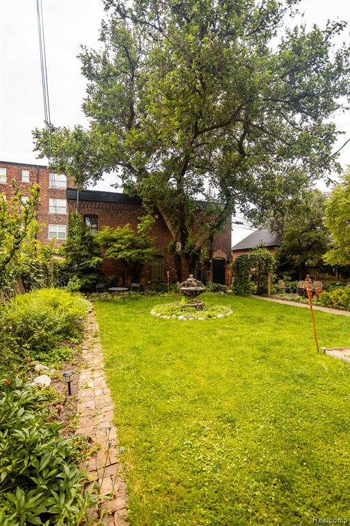 659 W CANFIELD Street, Detroit, MI 48201 — Photo 33