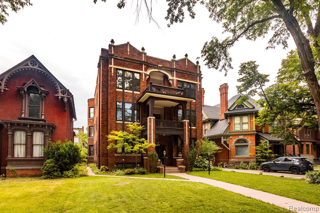 659 W CANFIELD Street, Detroit, MI 48201 — Photo 41
