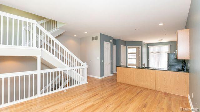 29 WINDER Street, 30, Detroit, MI 48201 — Photo 14