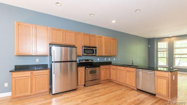 29 WINDER Street, 30, Detroit, MI 48201 — Photo 18