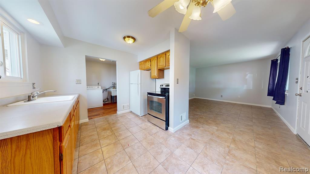 9065 WILLIAM Street, Taylor, MI — Photo 4